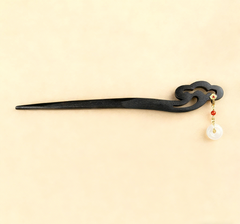 Green Sandalwood Hairpin with Natural Stone Charms-Handcrafted Elegance