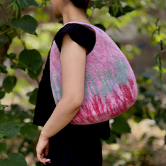 Handmade Wool Felt Bag – Gradient Pink Shoulder & Handbag (40×33cm)