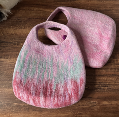 Handmade Wool Felt Bag – Gradient Pink Shoulder & Handbag (40×33cm)